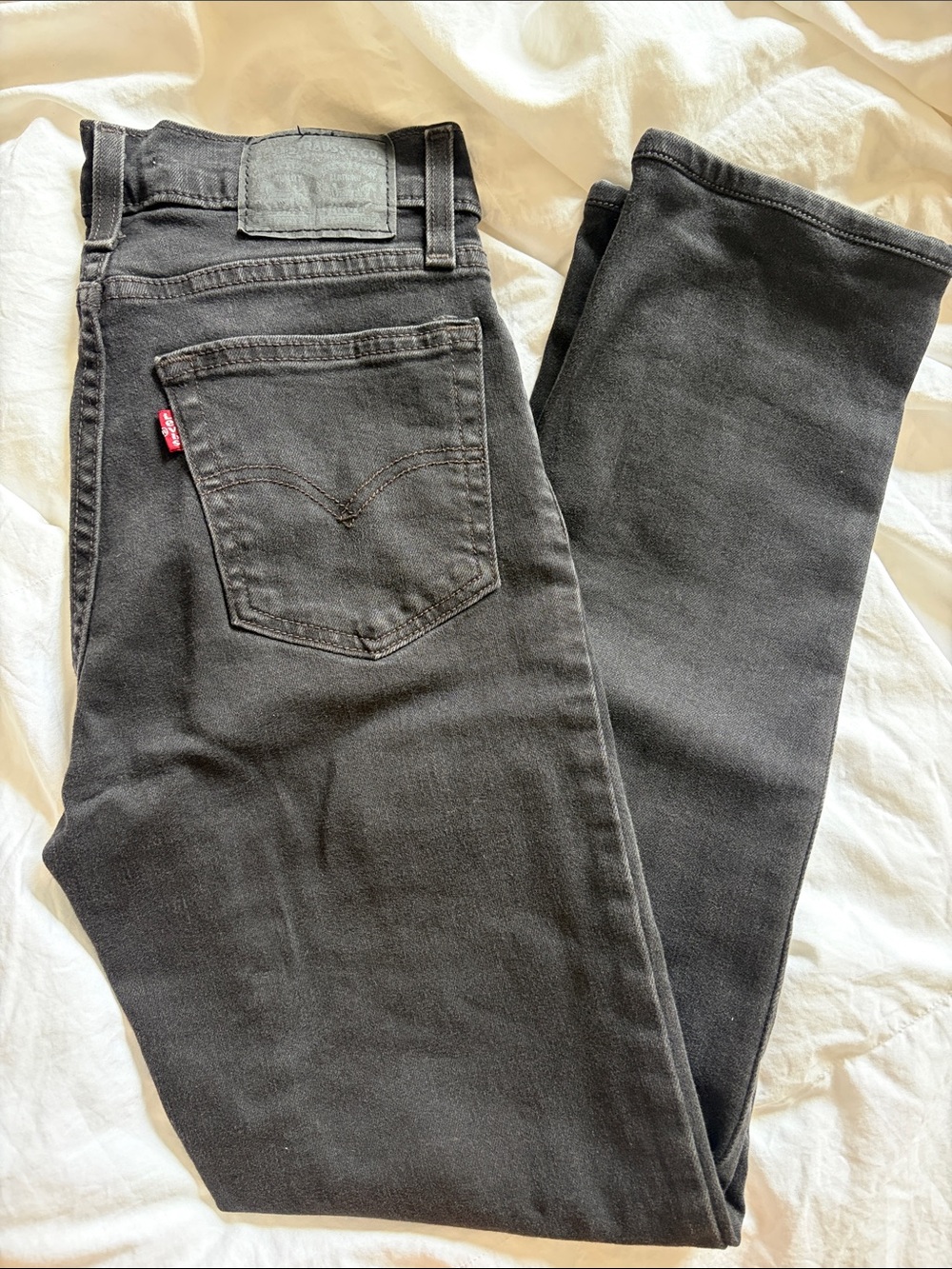 Levi's 724 High Rise Straight Jeans - petite